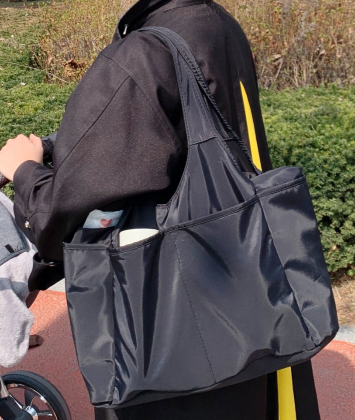 [당일발송/무료배송] 헤르몬 ﻿나일론 텀블러백 포코노숄더백 빅쇼퍼백 여행 운동 학생노트북 보부상가방